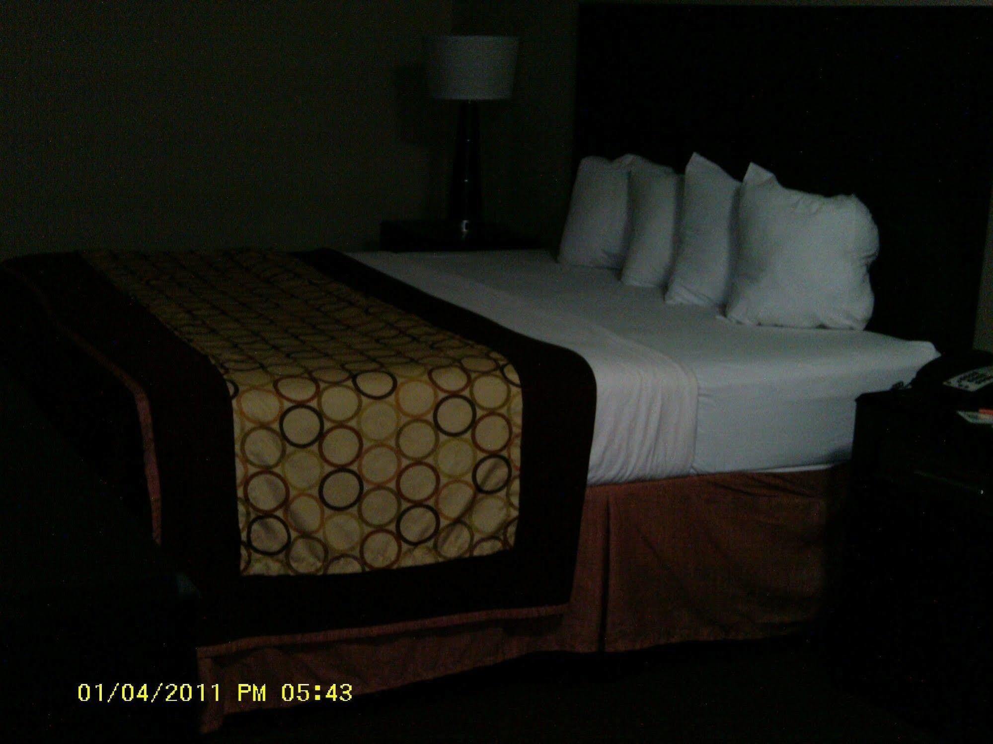 Knights Inn Bunkie מראה חיצוני תמונה