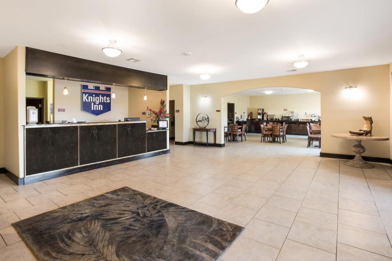 Knights Inn Bunkie מראה חיצוני תמונה